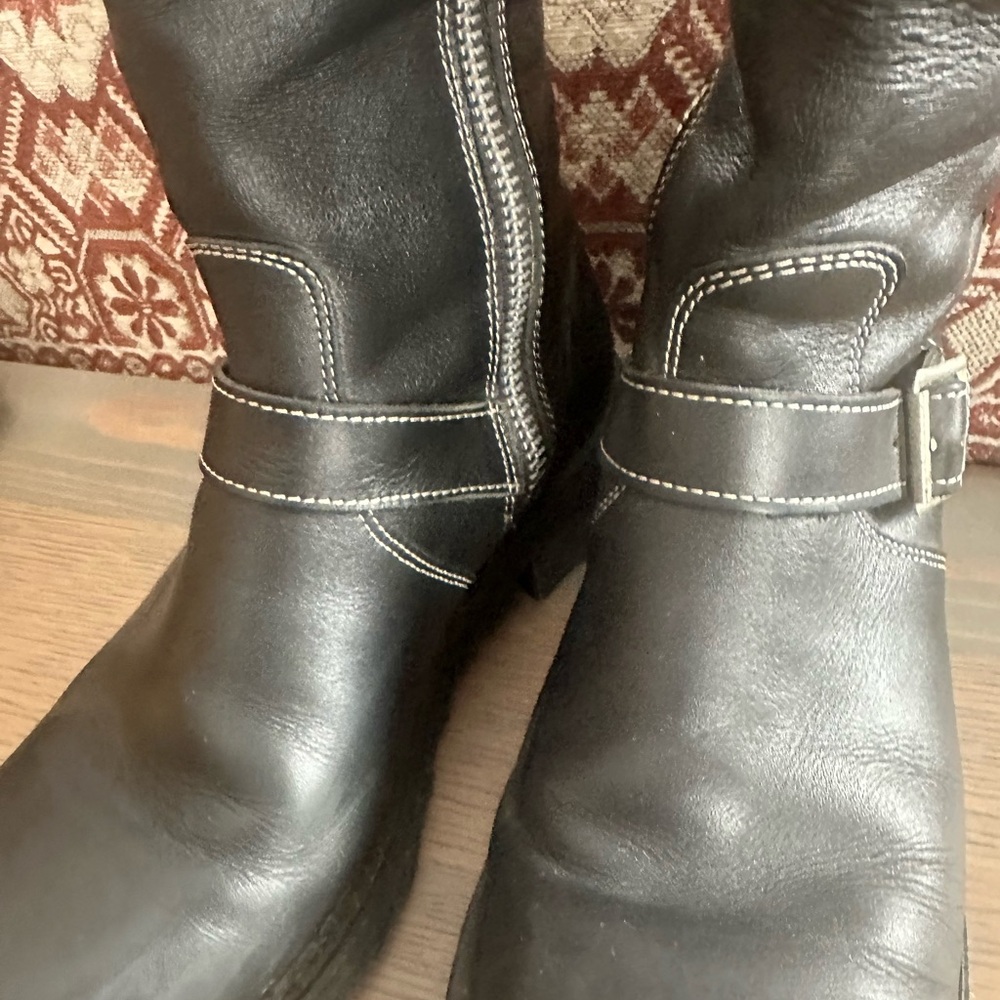 John Fluevog Black Leather Moto Boots with Buckles - Picture 8 of 9